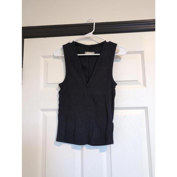 Medium we the free black tank - Picture 1 of 4